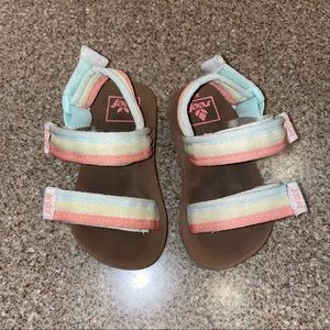 Girl Reef Sandals size 3/4